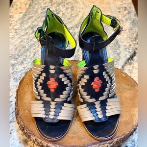 Coach Lorrie Leather Heeled Sandals | Woven Cage | Black & Tan | Size 7B. EUC!